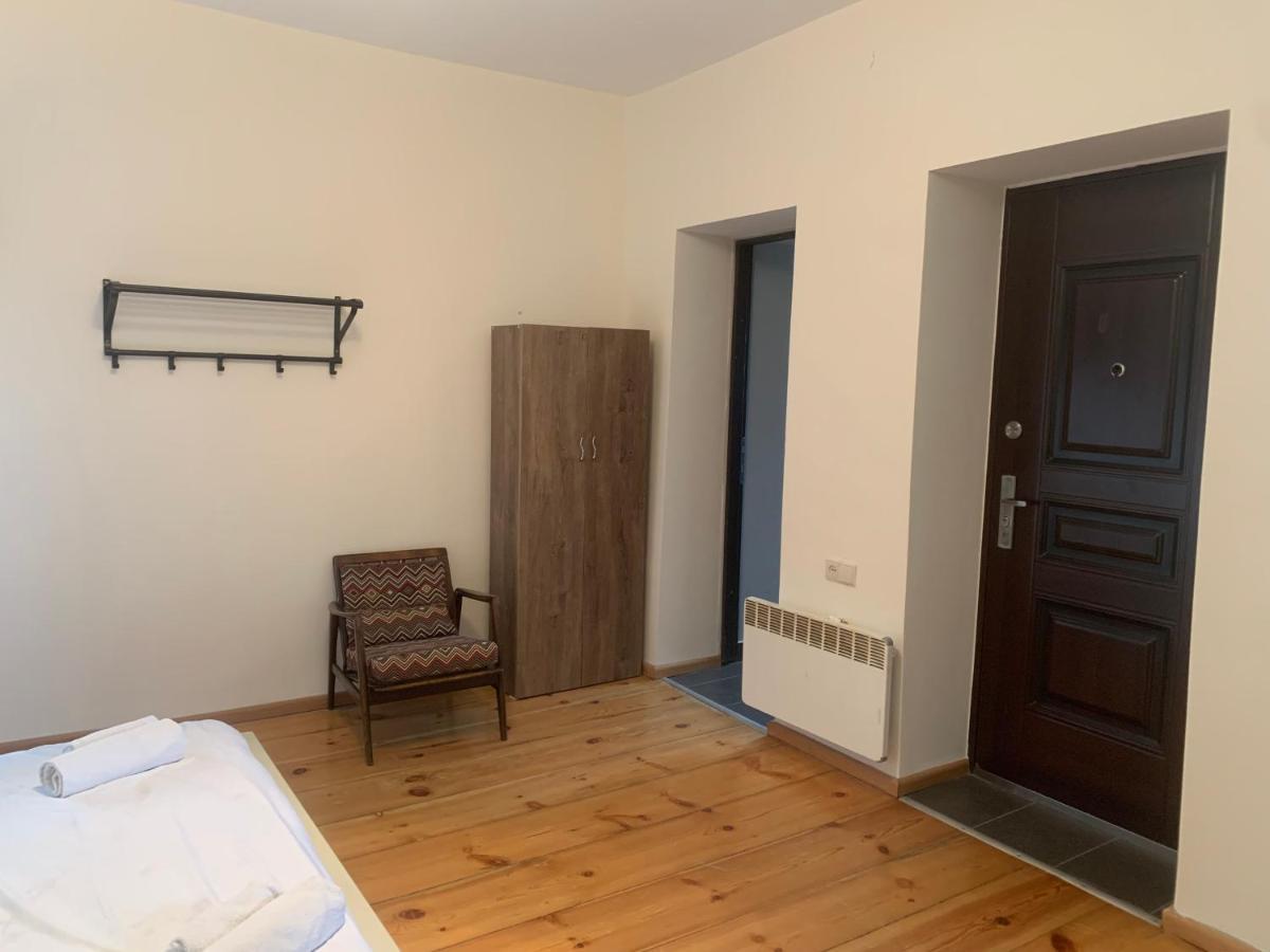 Hotel Lemi Mestia Exteriör bild