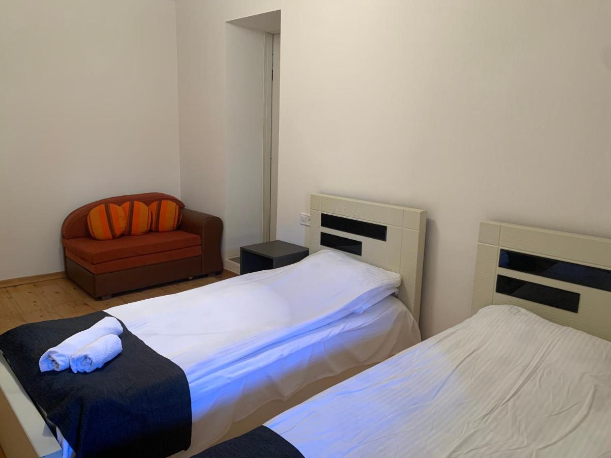 Hotel Lemi Mestia Exteriör bild